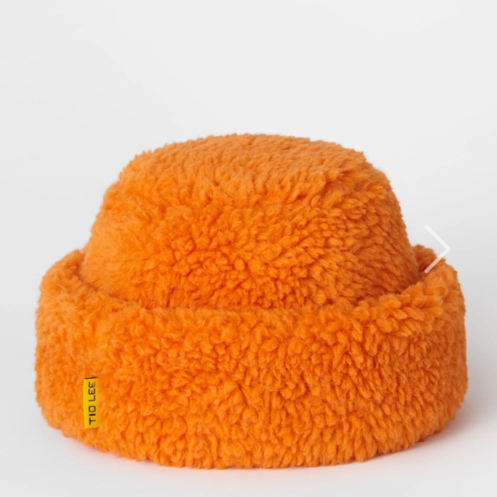 Tio Lee Fuzzy Orange Hat